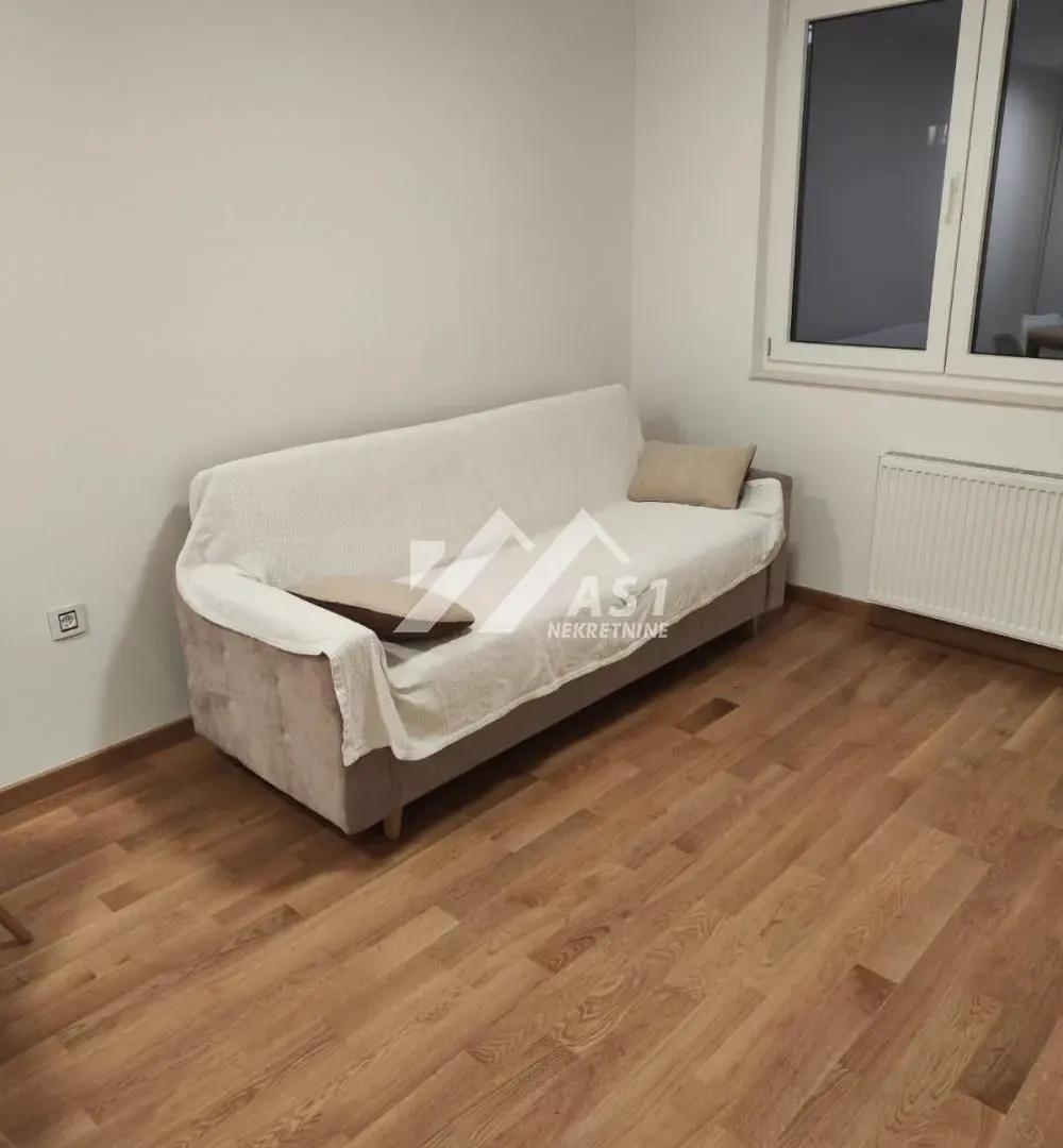 Izdavanje, dvosoban stan, 45m², Grbavica, Novi Sad Sve Podlokacije