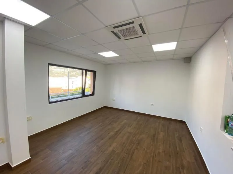 Rent, office space, 53m², Budva, Crna Gora