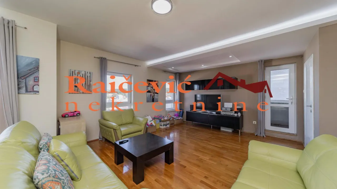 Prodaja, četvorosoban stan, 160m², Zvezdara Sve Podlokacije, Beograd