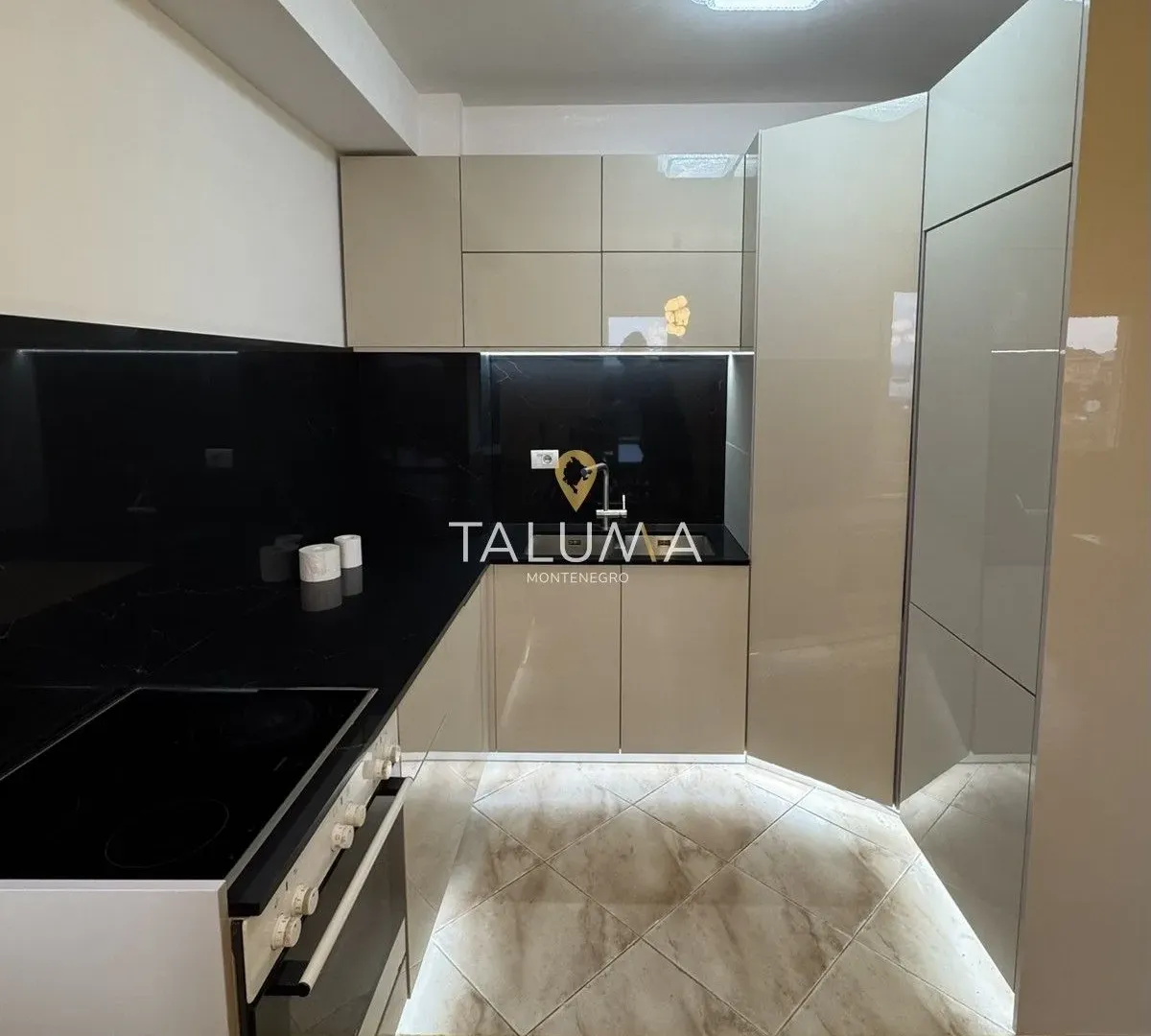 Rent, three bedroom apartment, 92m², City Kvart, Podgorica