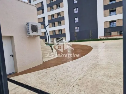 Rent, four bedroom apartment, 105m², Novi Beograd Blok 65, Novi Beograd Sve Podlokacije - image 36