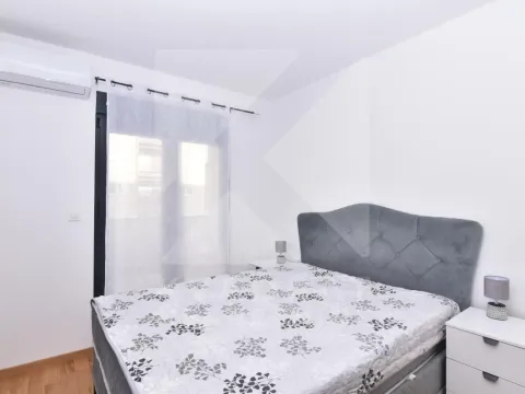 Izdavanje, jednosoban stan, 45m², New City, Podgorica - image 8