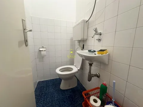 Prodaja, dvosoban stan, 76m², Pobrežje, Podgorica - image 11