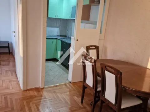 Izdavanje, dvosoban stan, 52m², Bulevar Evrope, Novi Sad Sve Podlokacije - image 3