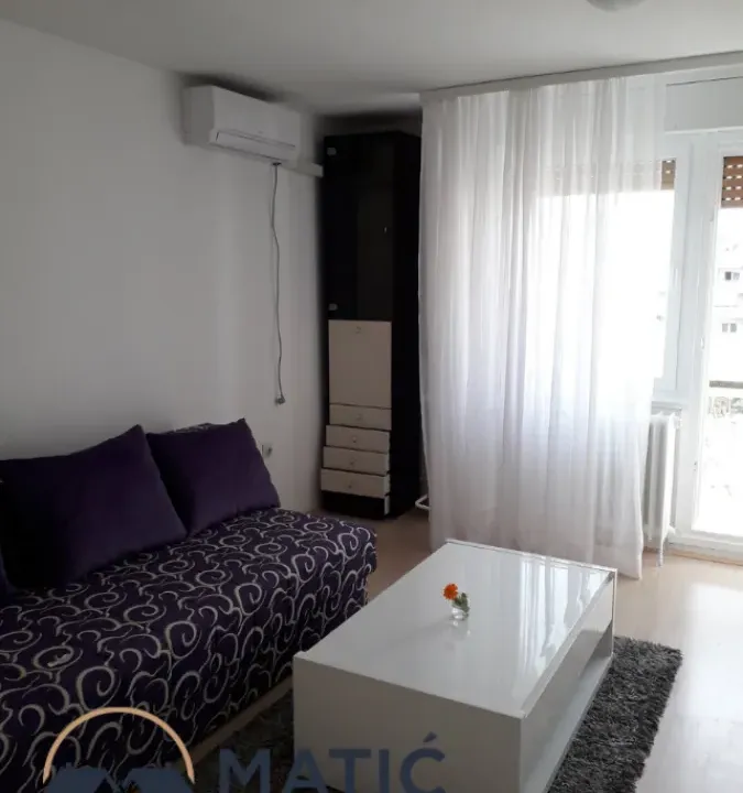 Izdavanje, dvosoban stan, 41m², Liman 3, Novi Sad Sve Podlokacije