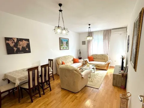 Rent, one bedroom apartment, 66m², Stari Aerodrom, Podgorica - image 4