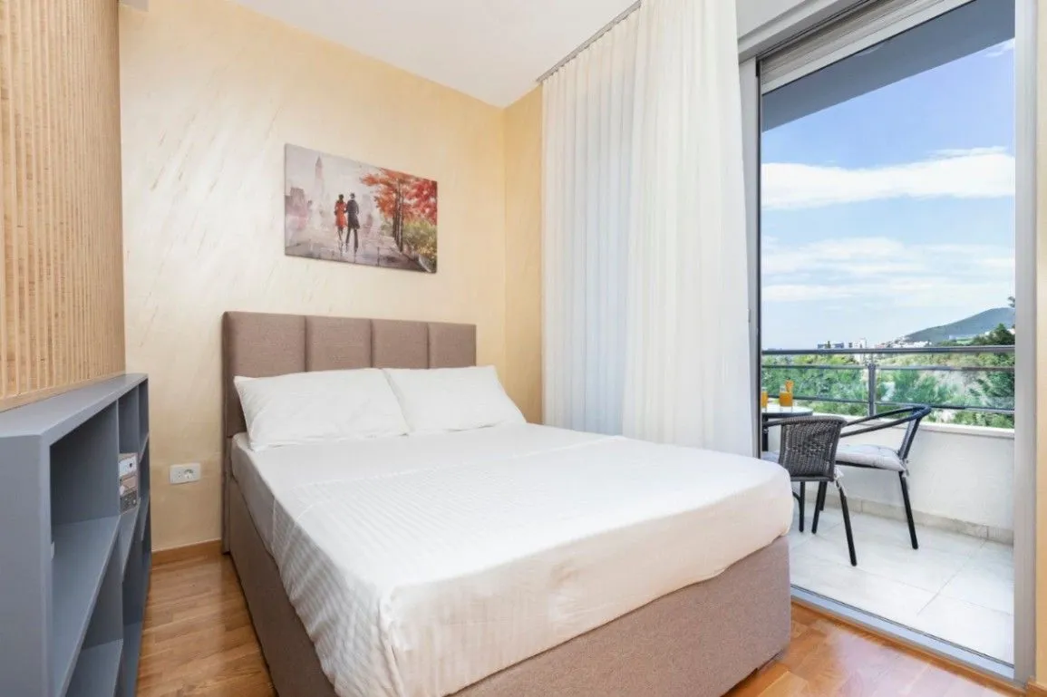Sale, two bedroom apartment, 55m², Bečići, Budva