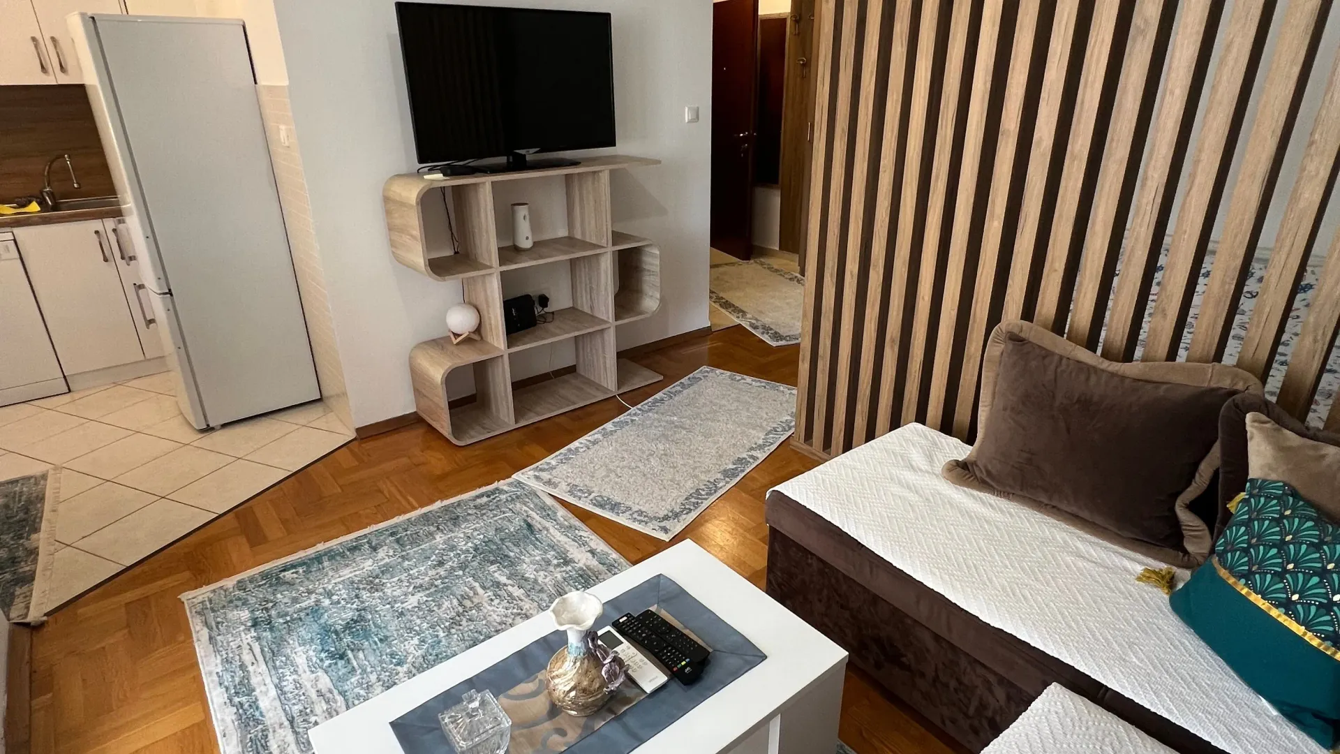 Rent, one bedroom apartment, 40m², Centar, Bar