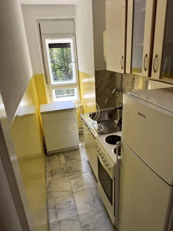 Rent, two bedroom apartment, 41m², Stari Grad, Beograd