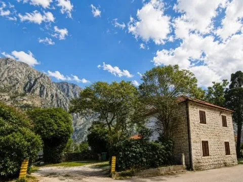 Sale, house, 130m², Muo, Kotor - image 10