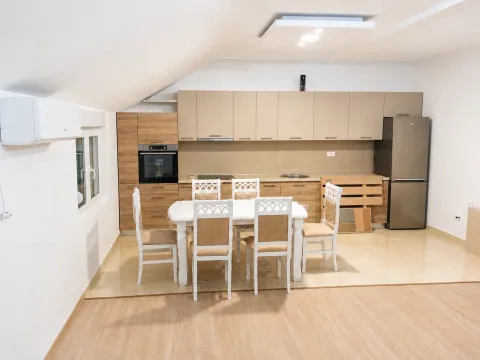 Rent, three bedroom apartment, 120m², Momišići, Podgorica - image 4