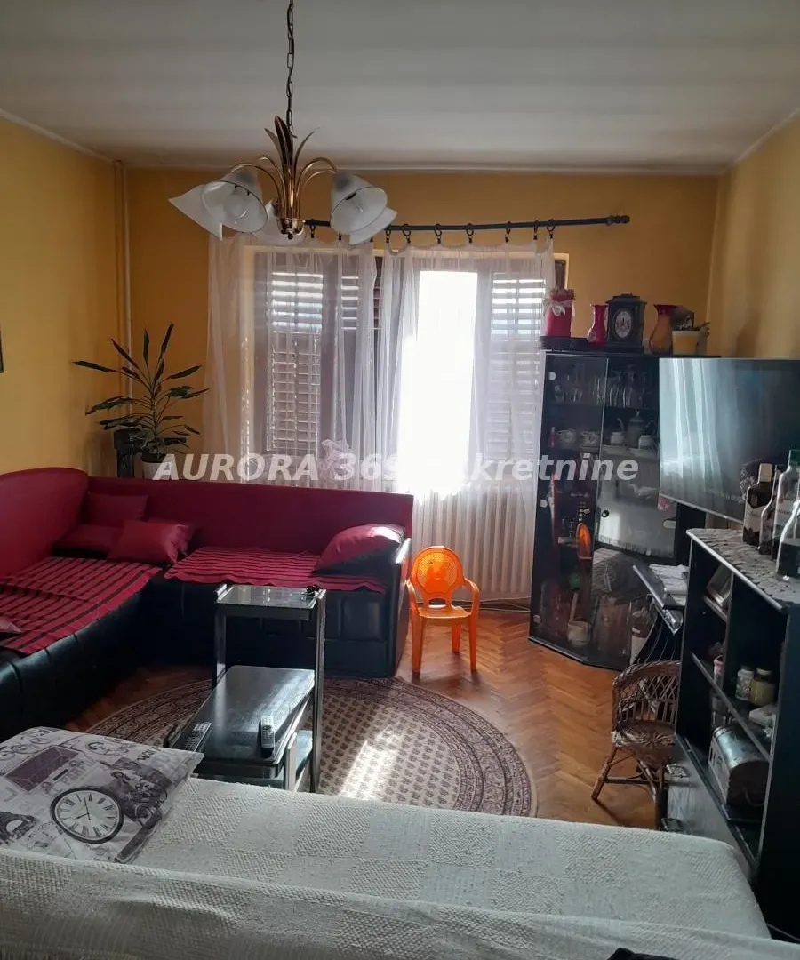 Prodaja, kuća, 161m², Futog, Novi Sad Sve Podlokacije