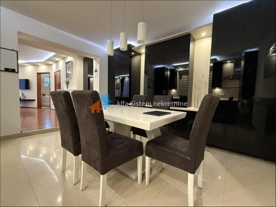 Rent, three bedroom apartment, 72m², Žarkovo, Beograd