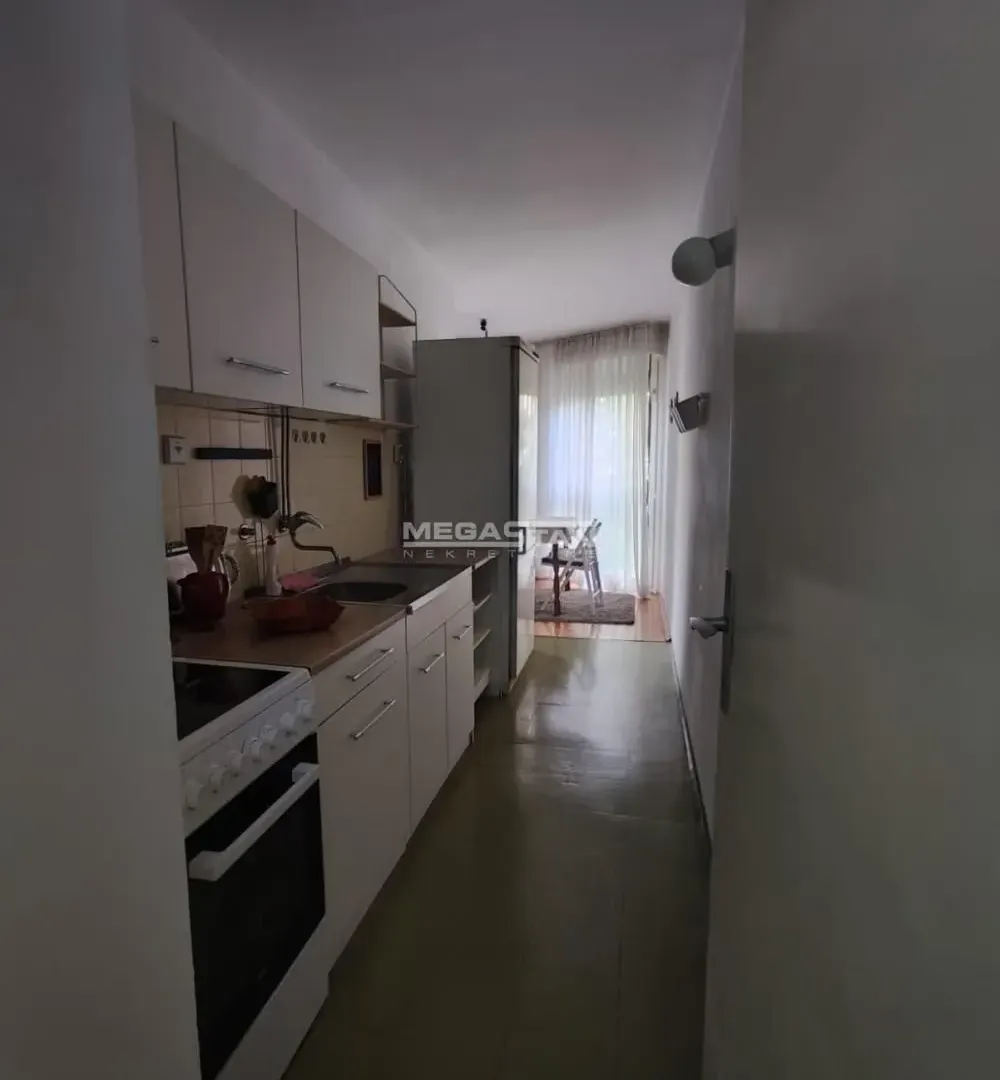 Rent, two bedroom apartment, 63m², Kalenić Pijaca, Vračar Sve Podlokacije