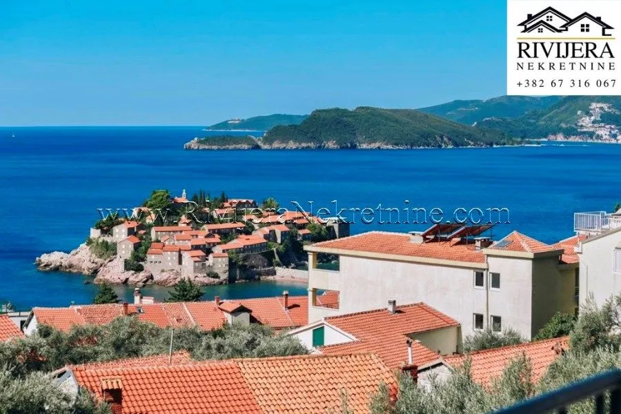Sale, four bedroom apartment, 82m², Sveti Stefan, Budva