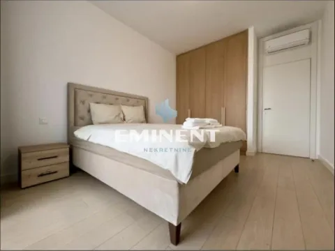 Rent, two bedroom apartment, 55m², Savski Venac, Beograd - image 6