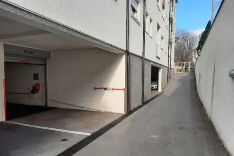 Parking garaža in Zemun Cara Dušana