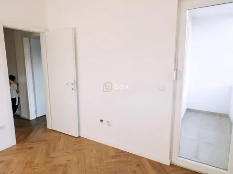 Izdavanje, trosoban stan, 168m², Pantelej, Niš - image 12