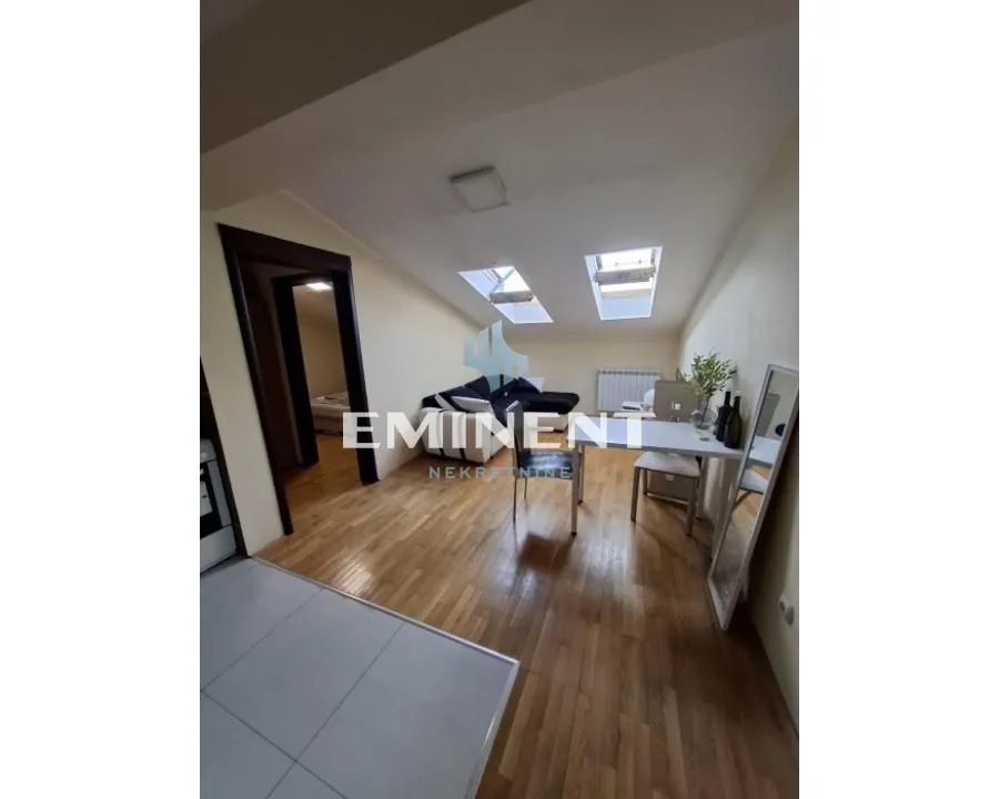 Izdavanje, dvosoban stan, 38m², Lion, Zvezdara Sve Podlokacije