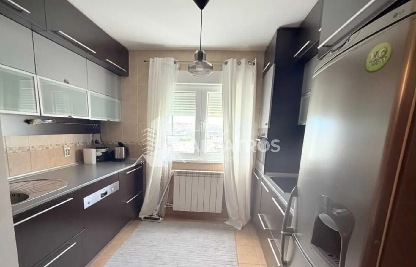 Sale, two bedroom apartment, 76m², Centar, Bar