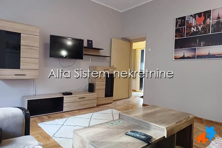 Rent, two bedroom apartment, 60m², Stari Grad, Beograd