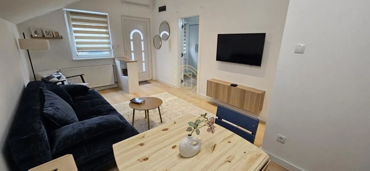 Izdavanje, jednosoban stan, 35m², Podbara, Novi Sad Sve Podlokacije
