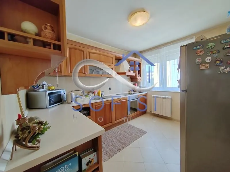 Prodaja, četvorosoban stan, 115m², Grbavica, Novi Sad Sve Podlokacije