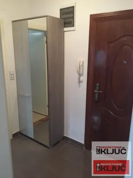 Izdavanje, jednosoban stan, 34m², Bulevar Oslobodjenja, Novi Sad Sve Podlokacije - image 5