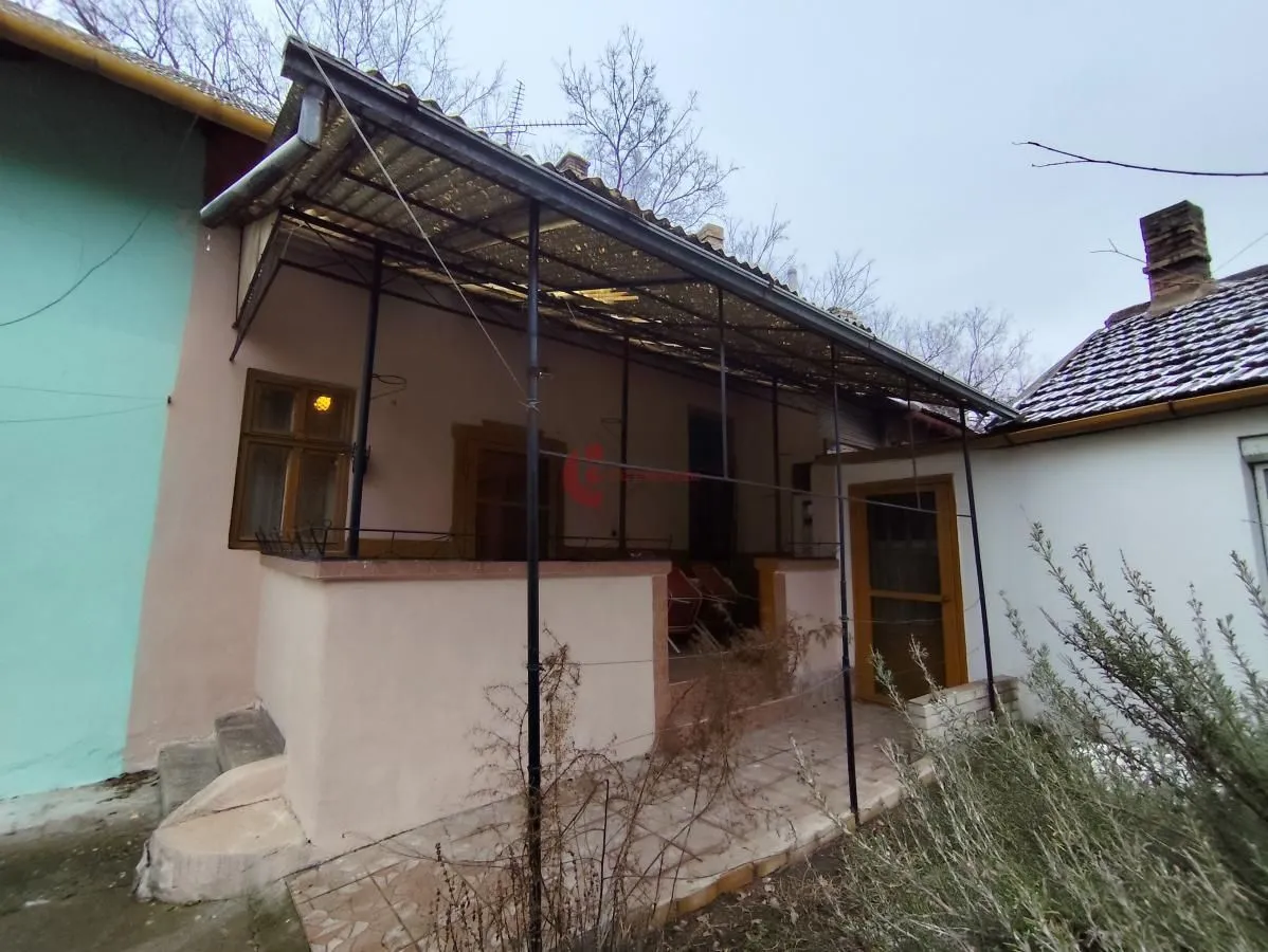 Prodaja, kuća, 157m², Gat, Subotica