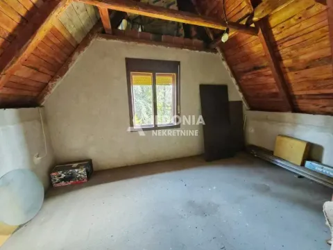 Sale, house, 317m², Sremčica, Beograd - image 18