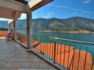Izdavanje, stan, 116m², Kotor, Crna Gora - image 1