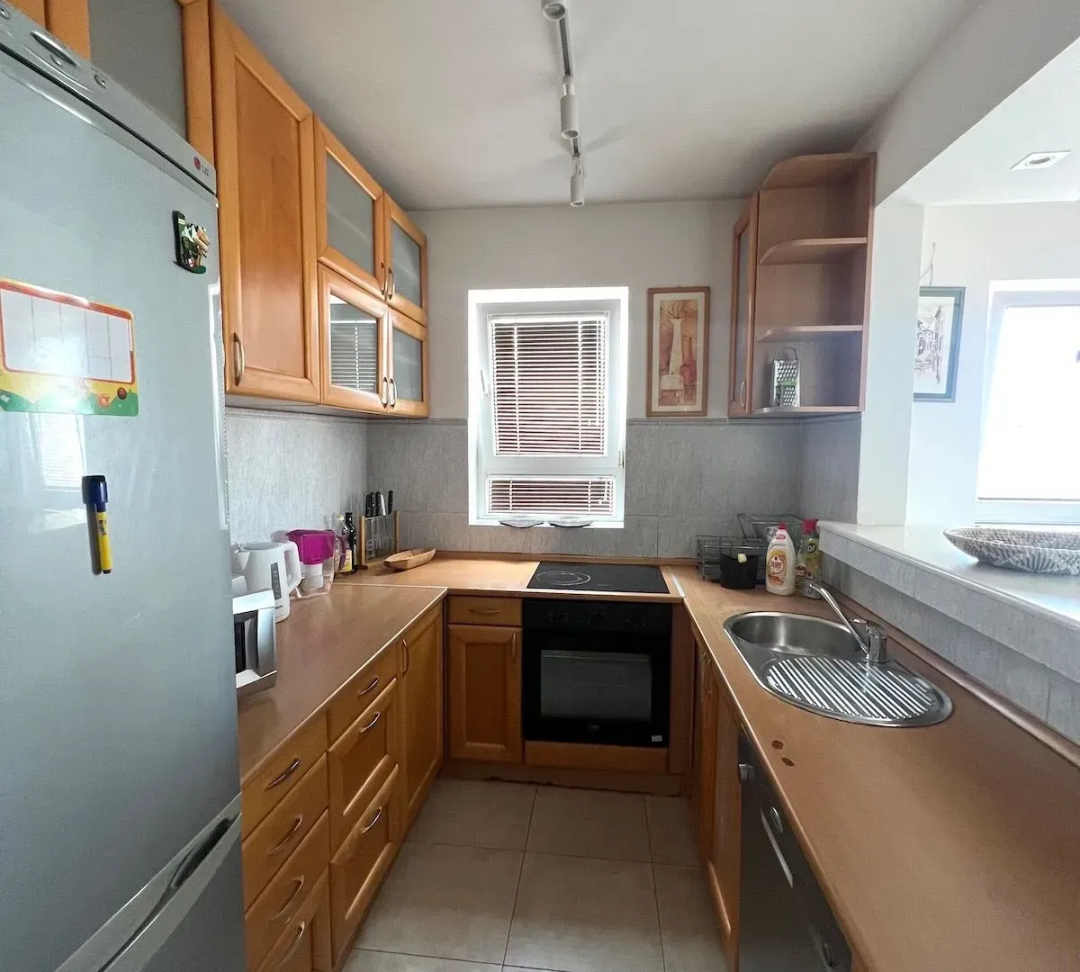 Rent, three bedroom apartment, 65m², Vračar Sve Podlokacije, Beograd