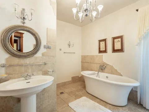Sale, house, 354m², Kotor, Crna Gora - image 20