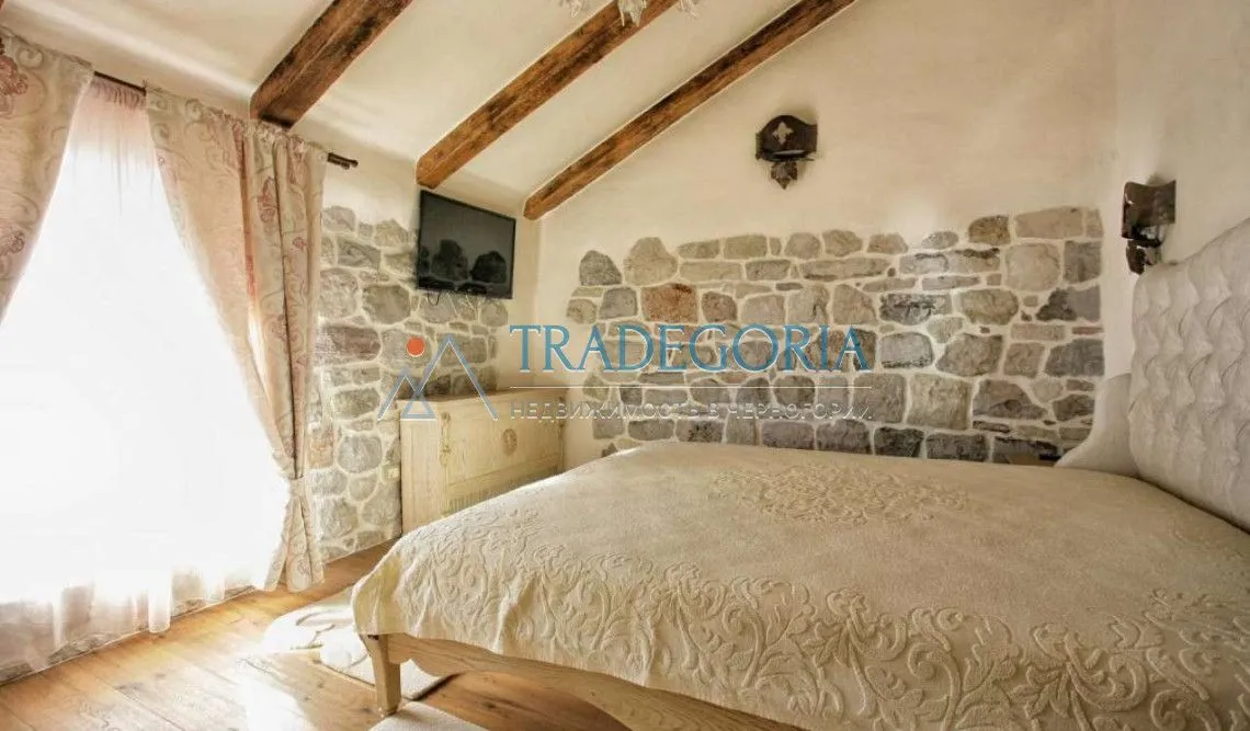 Prodaja, kuća, 350m², Reževići, Budva