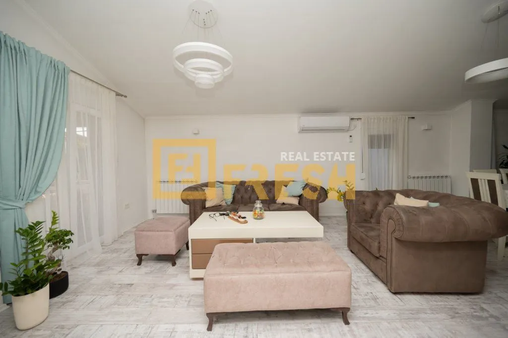 Prodaja, kuća, 250m², Zagorič, Podgorica