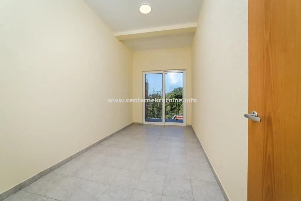 Sale, house, 195m², Utjeha, Bar