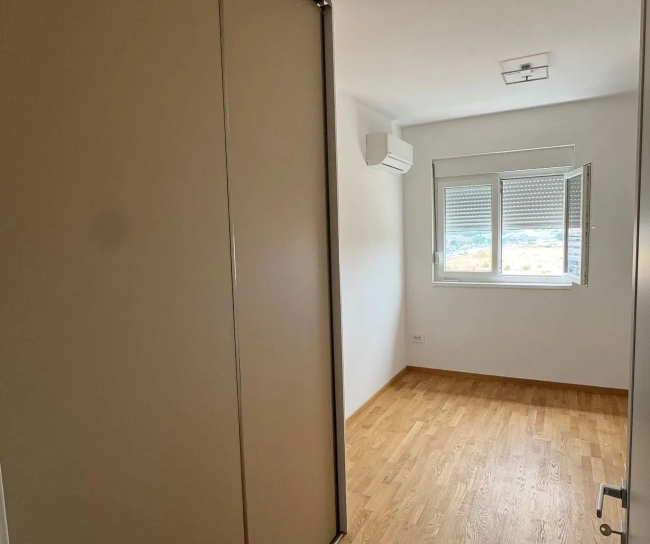 Rent, two bedroom apartment, 65m², Stari Aerodrom, Podgorica