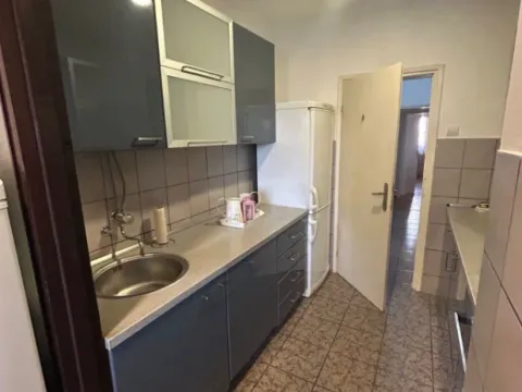 Izdavanje, trosoban stan, 98m², Preko Morače, Podgorica - image 5