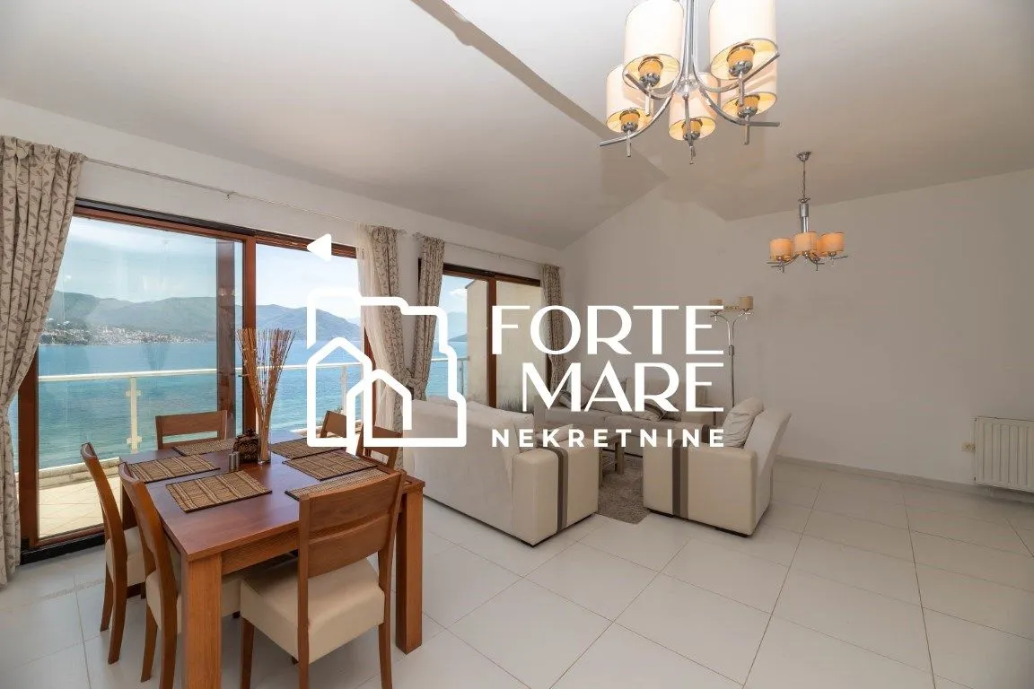 Prodaja, trosoban stan, 118m², Njivice, Herceg Novi