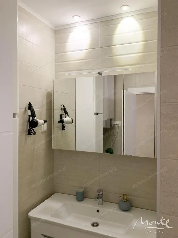 Prodaja, jednosoban stan, 55m², Rafailovići, Budva