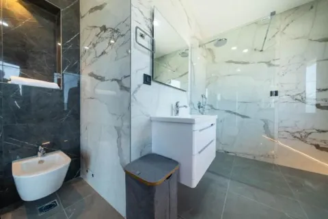 Prodaja, kuća, 472m², Marići, Tivat - image 9