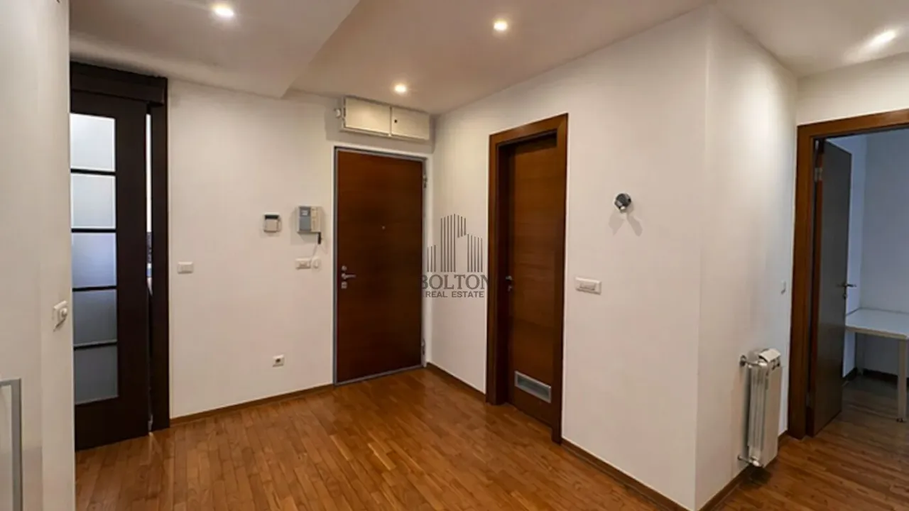 Rent, three bedroom apartment, 81m², Kalenić Pijaca, Vračar Sve Podlokacije