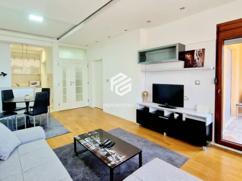 Izdavanje, jednosoban stan, 60m², Stari Aerodrom, Podgorica - image 2