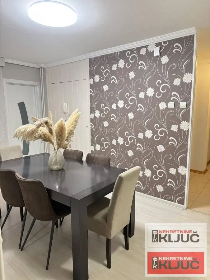 Prodaja, trosoban stan, 78m², Liman 4, Novi Sad Sve Podlokacije