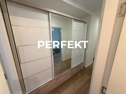 Prodaja, četvorosoban stan, 100m², Centar, Pančevo - image 15