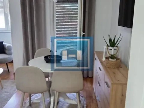 Prodaja, garsonjera, 27m², Centar, Jagodina - image 4
