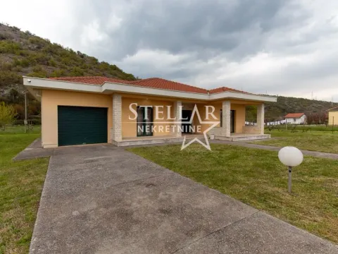 Prodaja, kuća, 200m², Rogami, Podgorica - image 4