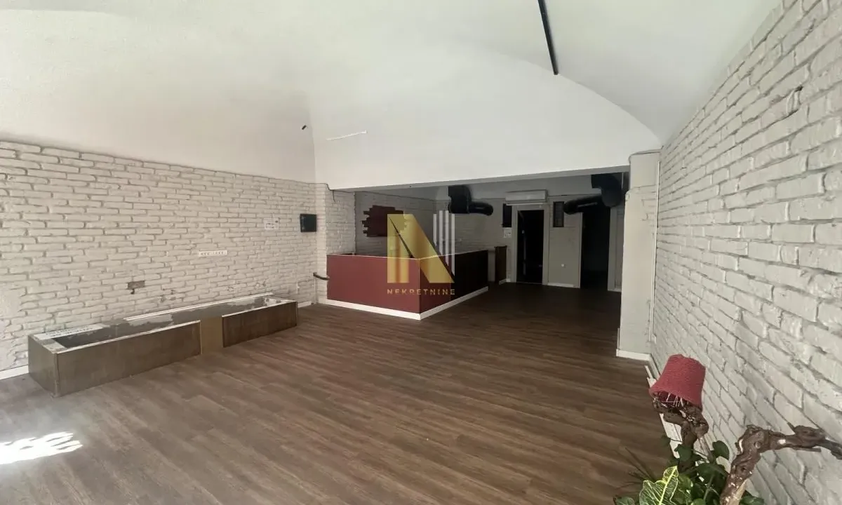 Rent, office space, 80m², Centar, Novi Sad