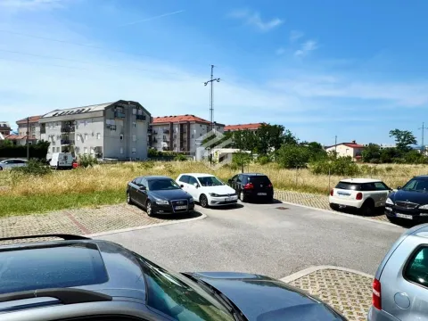 Rent, one bedroom apartment, 37m², Zabjelo, Podgorica - image 15