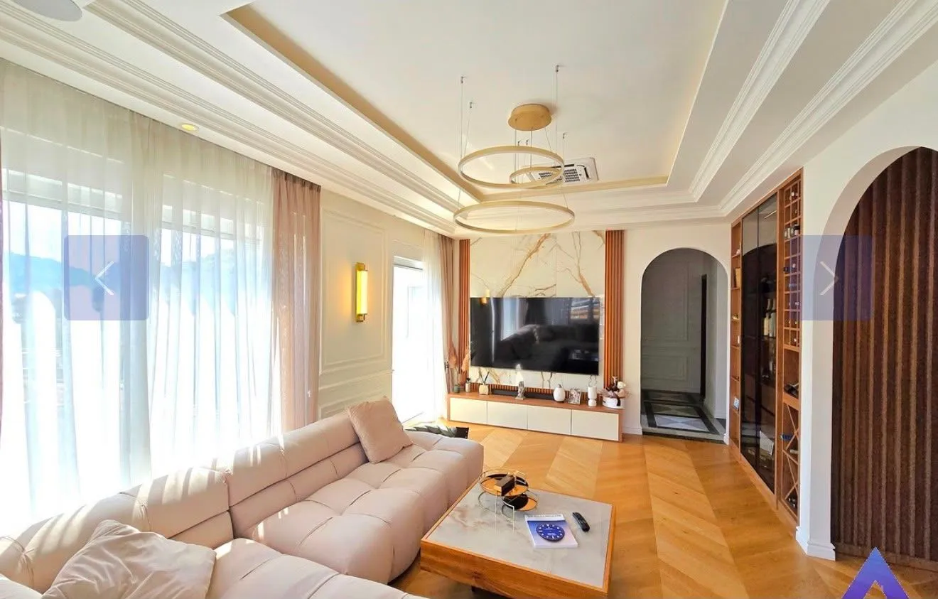 Sale, two bedroom apartment, 77m², Bečići, Budva